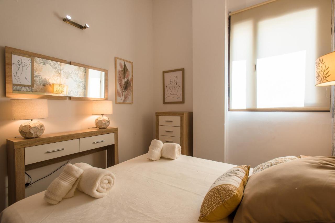 Apartamento Puerta Real - Free Parking Sevilla Exterior foto
