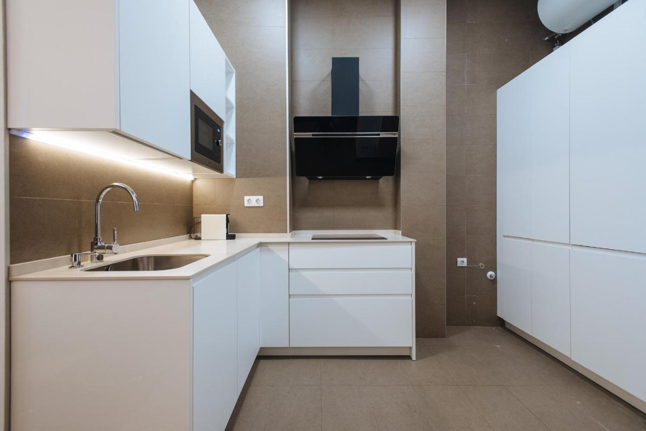 Apartamento Puerta Real - Free Parking Sevilla Exterior foto